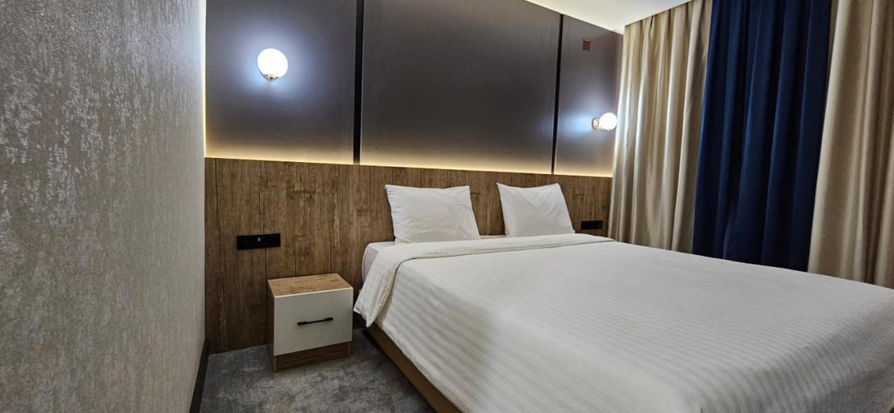 Avenue Park Hotel Yusufkhona Екстер'єр фото