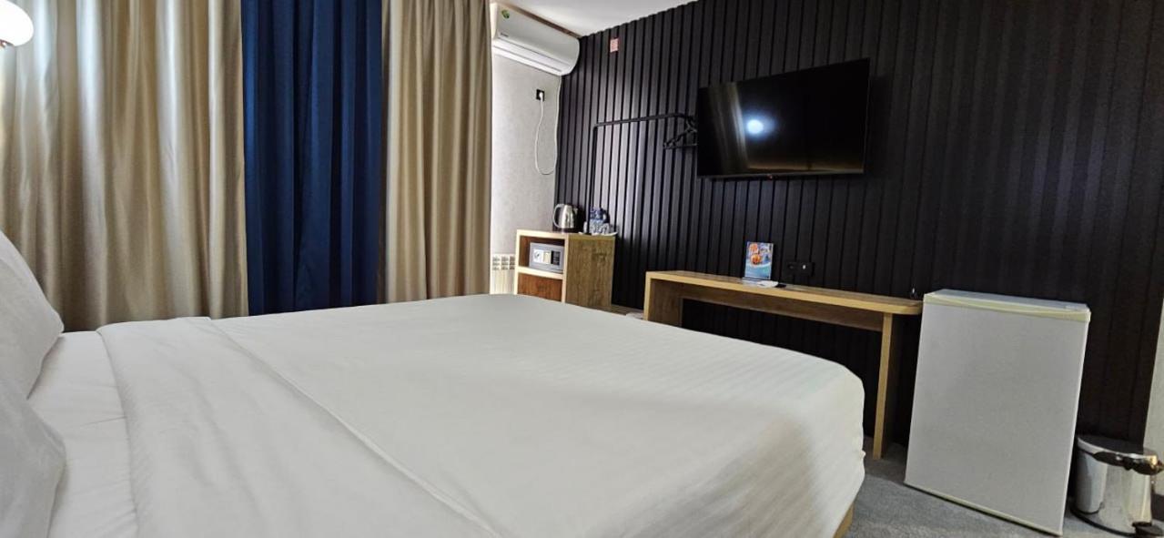 Avenue Park Hotel Yusufkhona Екстер'єр фото